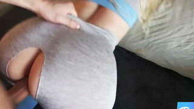 Yoga nymphomaniac bounces dick in ripped leggings Rubiray