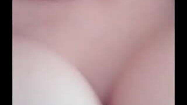 Chinese girl masturbates on webcam show