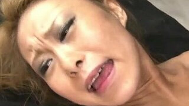 Yuno Shirasu sucking cock bends over cock