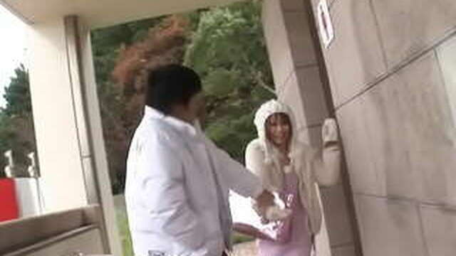 Hot Japanese brunette Se Sakamoto is a frisky blowjob queen.