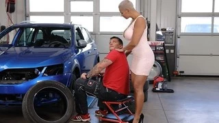 RIM4K. Only good anilingus by remarkable lady can cheer